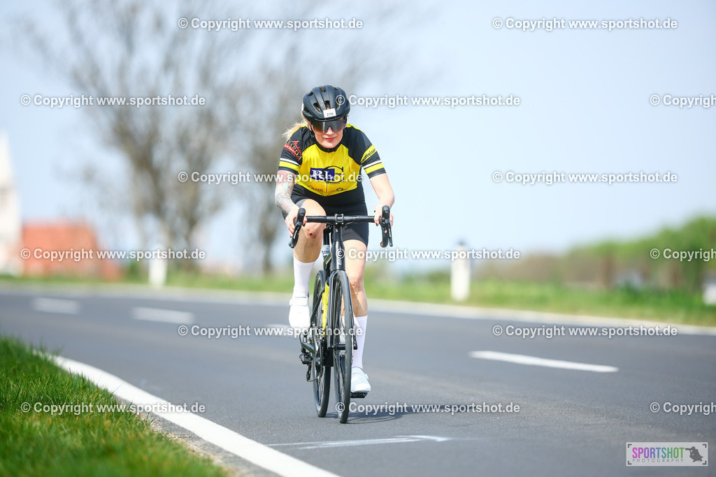 340_TRA57477 | Neusiedlersee Radmarathon 2026@sportshot_your_pictrs #yourpictures#roadtowm2029 #nrm #neusiedlerseeradmarathon #neusiedlersee #neusiedlerseetourismus #burgenland #mörbisch #nrm26 #burgenlandtourismus #voglundco #poweredbyburgenlandtourismus #radsport #rad #marathon #ucigranfondo #visitburgenland #ucigranfondoworldseries