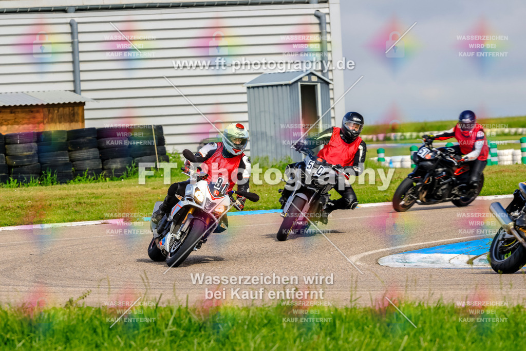 MotoTeam-8450 | Hier findet Ihr Bilder von Touristenfahrten auf der Nürburgring Nordschleife oder von anderen Veranstaltungen die ich besucht habe. Viel Spass beim Durch Schauen 