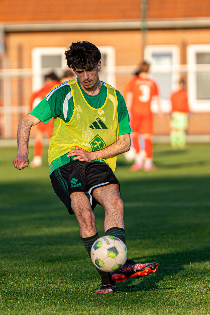 Fußball I A-Junioren I Saison 2025-2026 I VFL Oythe - SFN Vechta I 07467 | jns.sportfotos - Realisiert mit Pictrs.com