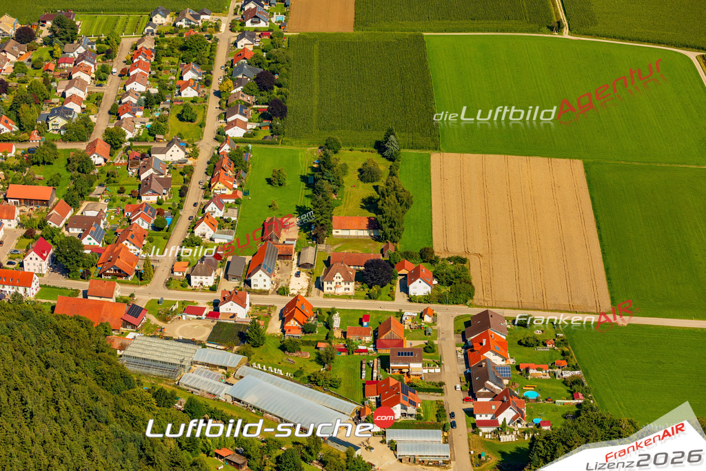 Luftaufnahme der Stadt Osterberg - Die Luftaufnahme wurde 2025 vom UL-Flugzeug heraus erstellt ( keine Drohne ) - Hochauflösende Luftaufnahme - für professionelle Ausdrucke geeignet. Die Geschenkidee !Mit Lizenz und Bildrechte bestellbar