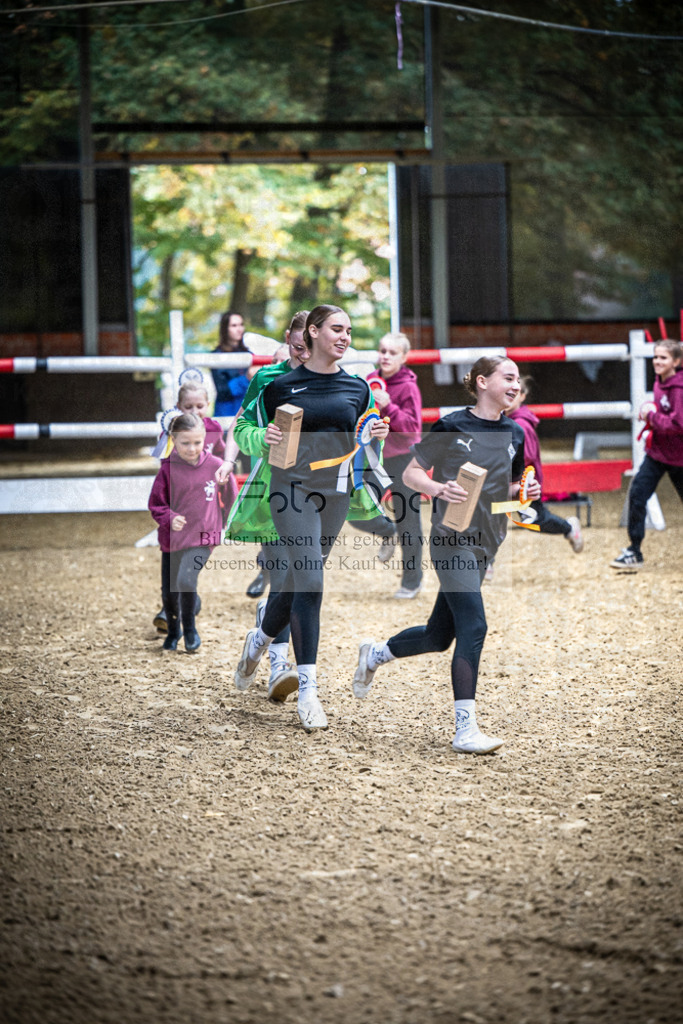 DOS_0255 | Entdecke hochwertige Reitturnierfotos von Foto Oger. Professionell, emotional und authentisch – jetzt Lieblingsmomente im Shop bestellen.Deutschlandweite Turnierfotografie. - Realisiert mit Pictrs.com
