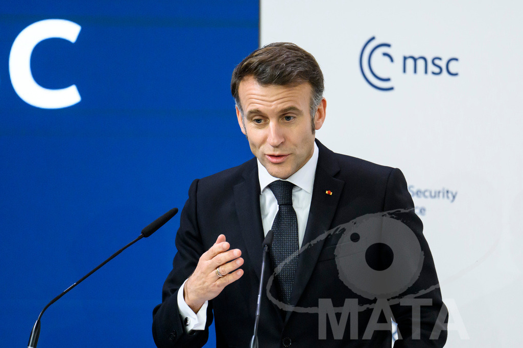 _DWA6702 | MATA IndoCon - Realisiert mit Pictrs.com