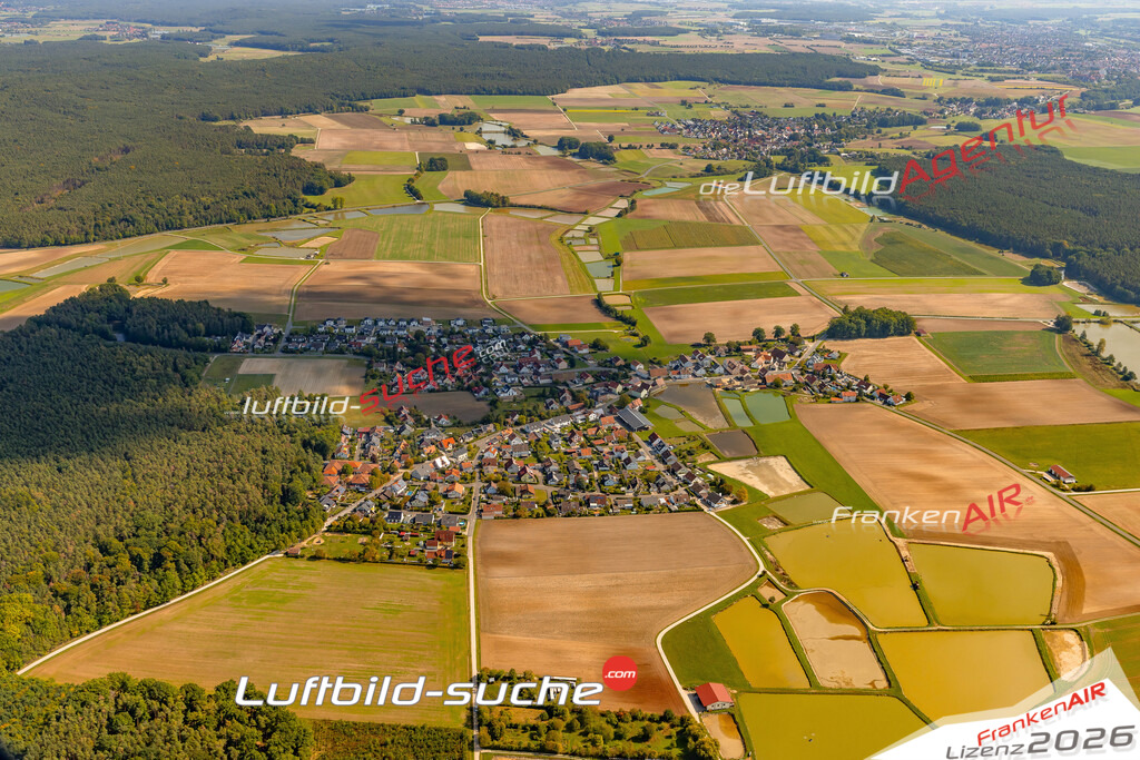 Schrägluftbild  Buch  Weisendorf - Das Luftbild wurde 2025 vom UL-Flugzeug heraus erstellt ( keine Drohne ) - Hochauflösende Luftaufnahme -Nicht vergleichbar mit Google Maps oder Satelittenbilder- Die Geschenkidee !Mit Lizenz und Bildrechte bestellbar