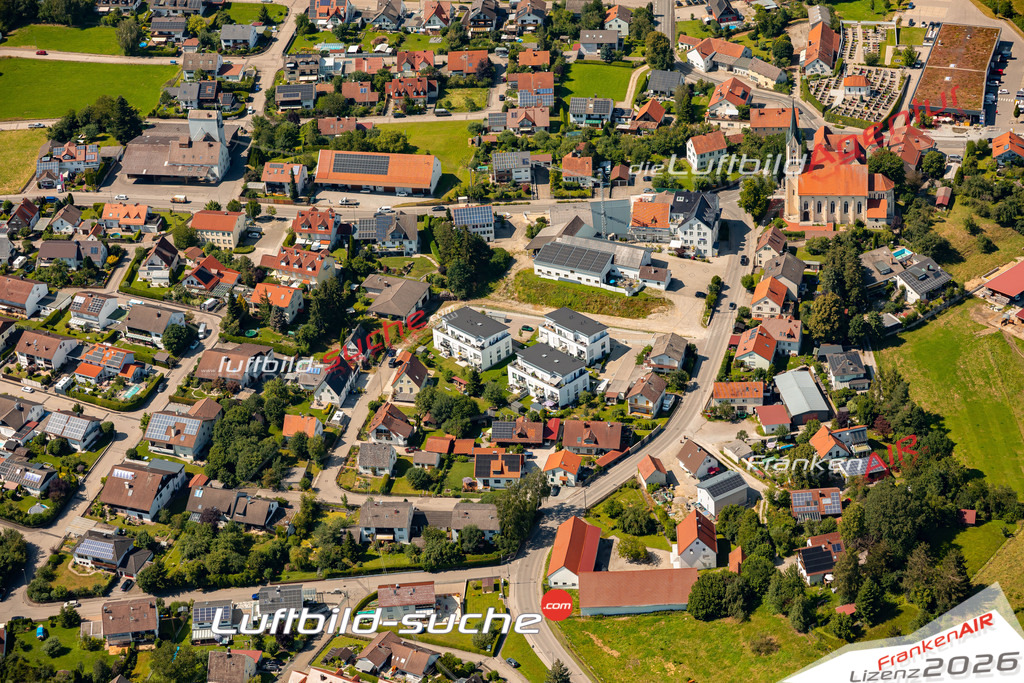 Das Luftbild zeigt :  Ried - Die Luftaufnahme wurde 2024 vom UL-Flugzeug aus erstellt ( keine Drohne ) - Hochauflösende Luftaufnahme - Für grossformatige Ausdrucke geeignet. Die Geschenkidee !Mit Lizenz und Bildrechte bestellbar