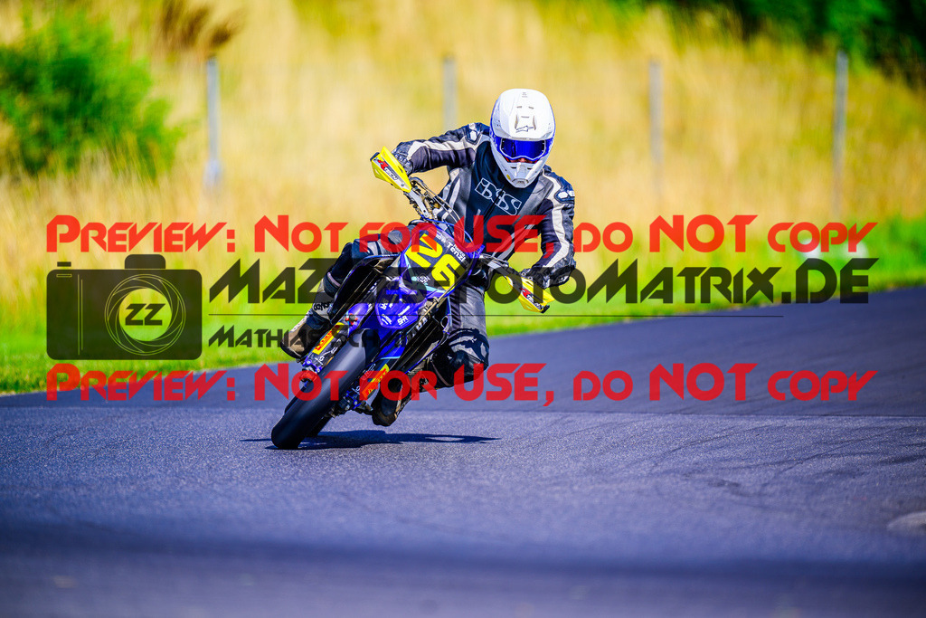 MaZZes_FotoMatrix_240714_6007705_7576 | UE40