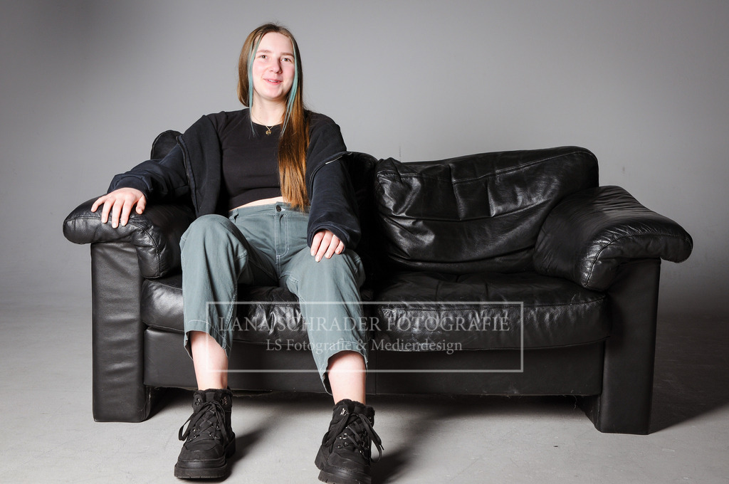 Maja und Maja Shooting 16.01.23-21 | lanaschraderfotografie - Realizado com Pictrs.com