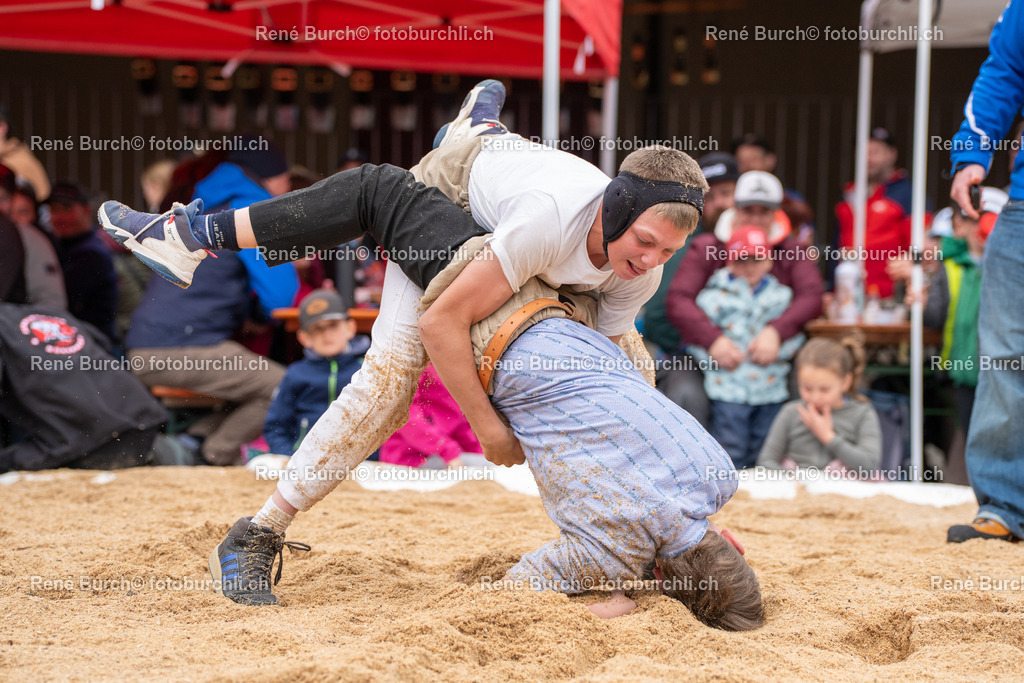 BUR06512 | René Burch leidenschaftlicher Fotograf aus Kerns in Obwalden.  Hier finden sie Sport, Landschaft und Natur Fotografie.
 - Realisiert mit Pictrs.com