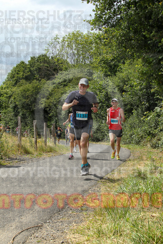 220625_1524_EV4_3943 | Sportfotografie im Rhein-Sieg Kreis, Köln, Bonn, NRW, Rheinland Pfalz, Hessen, etc. Unser Tätigkeitsfeld umfasst den Laufsport vom Volkslauf über den Marathon, Duathlon, Triathon bis zum Ultralauf wie Kölnpfad Ultra oder Schindertrail.