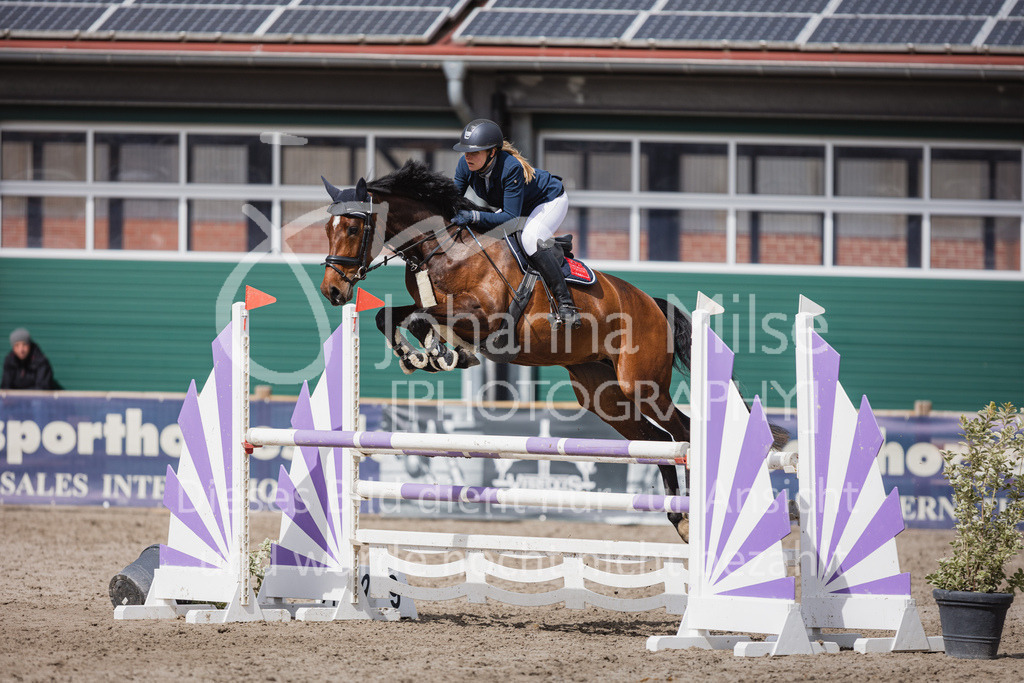 230411_Mühlen_03SprPf-L-371 | Deine schönsten Turniermomente als professionelle Fotos! Entdecke hochwertige Pferdesport-Fotografie im Online-Shop. Jetzt Fotos finden & bestellen!