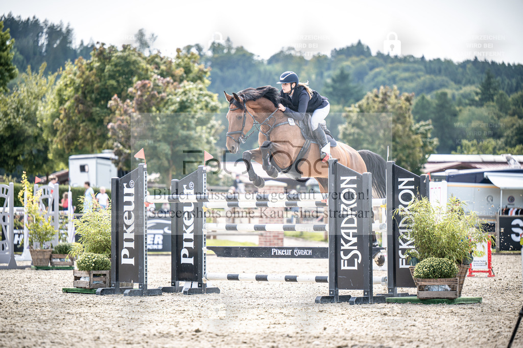 DOS_9717 | Entdecke hochwertige Reitturnierfotos von Foto Oger. Professionell, emotional und authentisch – jetzt Lieblingsmomente im Shop bestellen. - Realisiert mit Pictrs.com