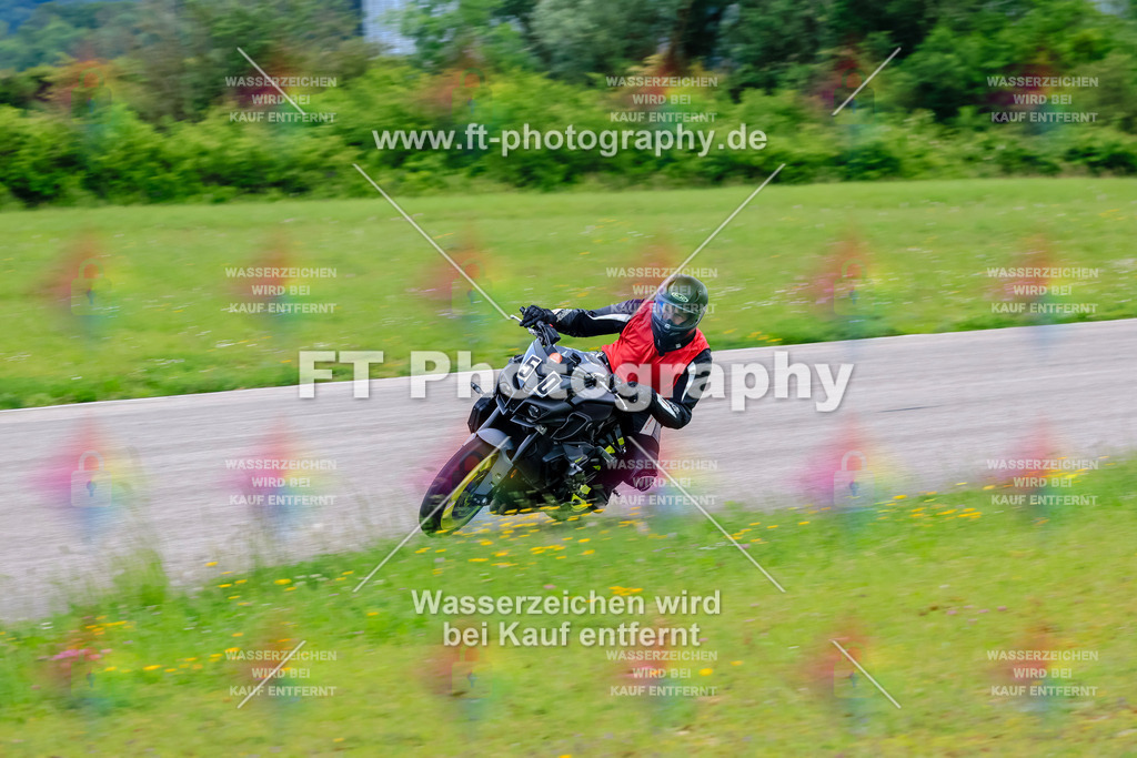 MotoTeam-3108 | Hier findet Ihr Bilder von Touristenfahrten auf der Nürburgring Nordschleife oder von anderen Veranstaltungen die ich besucht habe. Viel Spass beim Durch Schauen 
