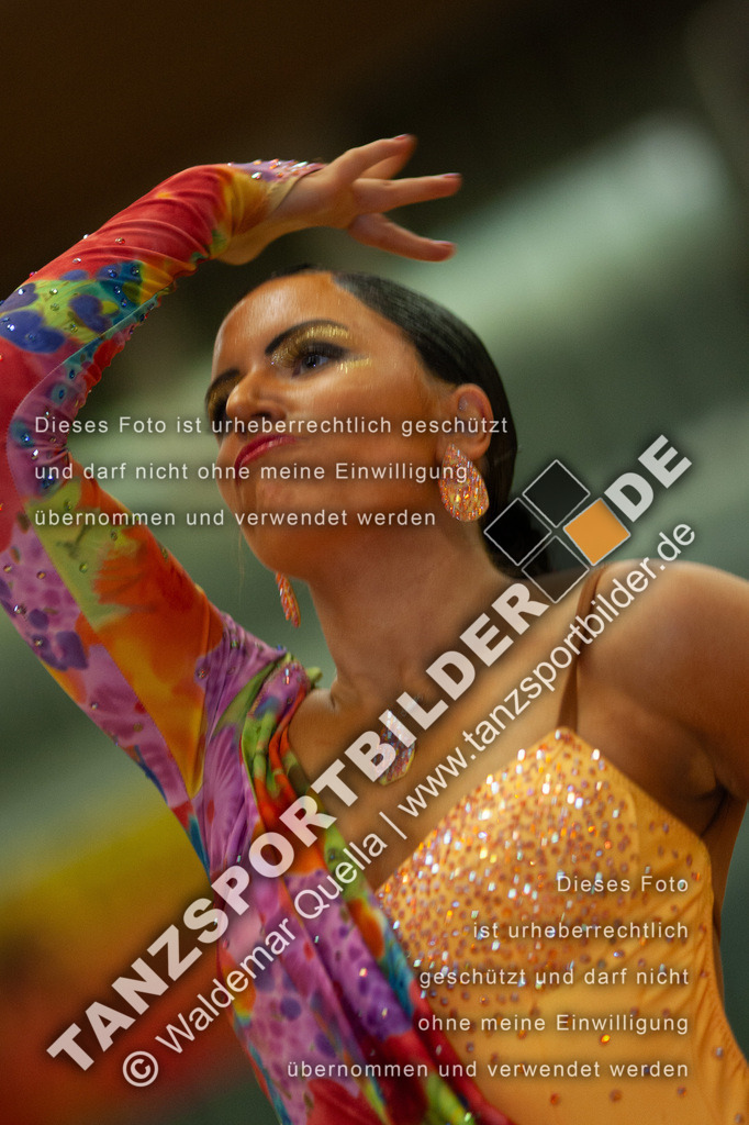 20090124-10445 | Hier finden Sie Tanz Bilder vom Latein und Standard Formationen tanzen. Sportbilder vom Tanzsport. Schöne Fotos und von Weltmeisterschaft, Europameisterschaft, Bundesliga, Regionalliga, Oberliga und Landesliga sowie von GOC Stuttgart, DanceComp, WM Bremen