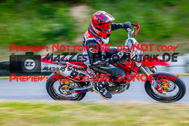 MaZZes_FotoMatrix_220528_4981 | Fotograf Mathias Schmid
Sportfotograf,
Eventfotograf,
Hochzeitsfotograf,
Portraitfotograf