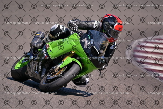 26bt05-1278 | markuskiefer.com - Realisiert mit Pictrs.com