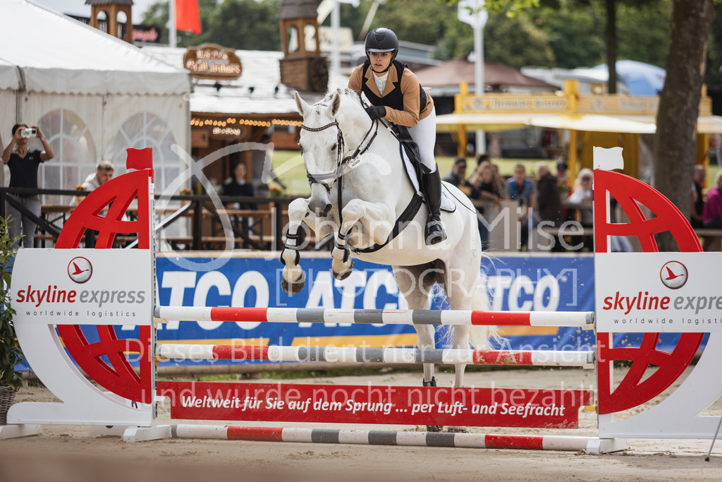 250710_BHO_Stil-A1-2-111 | Deine schönsten Turniermomente als professionelle Fotos! Entdecke hochwertige Pferdesport-Fotografie im Online-Shop. Jetzt Fotos finden & bestellen!