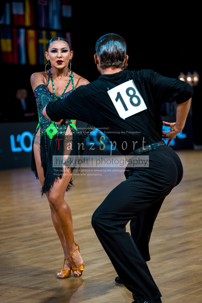20251213_Baltic-GP_1899-2 | Tanzsportbilder, Standardtanz, Lateintanz, WDSF, DTV, LTVB, dancecomp, goc, hessen tanzt, blaues band der spree, walzer, tango, wiener walzer, slowfox, quickstepp, samba, rumba, cha-cha-cha, paso doble. jive, hd-kroft photography, turniertanzsport