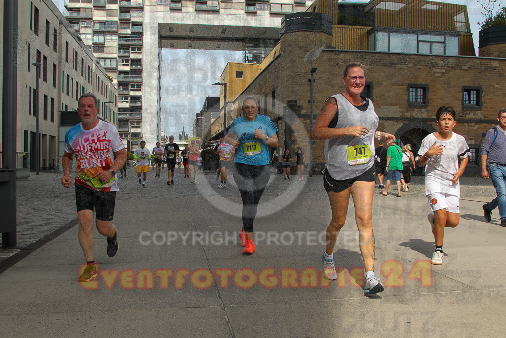 250920_1330_EV4_5852 | Sportfotografie im Rhein-Sieg Kreis, Köln, Bonn, NRW, Rheinland Pfalz, Hessen, etc. Unser Tätigkeitsfeld umfasst den Laufsport vom Volkslauf über den Marathon, Duathlon, Triathon bis zum Ultralauf wie Kölnpfad Ultra oder Schindertrail.