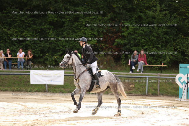 HG9A0697 | laurarinckfotografie - Realisiert mit Pictrs.com