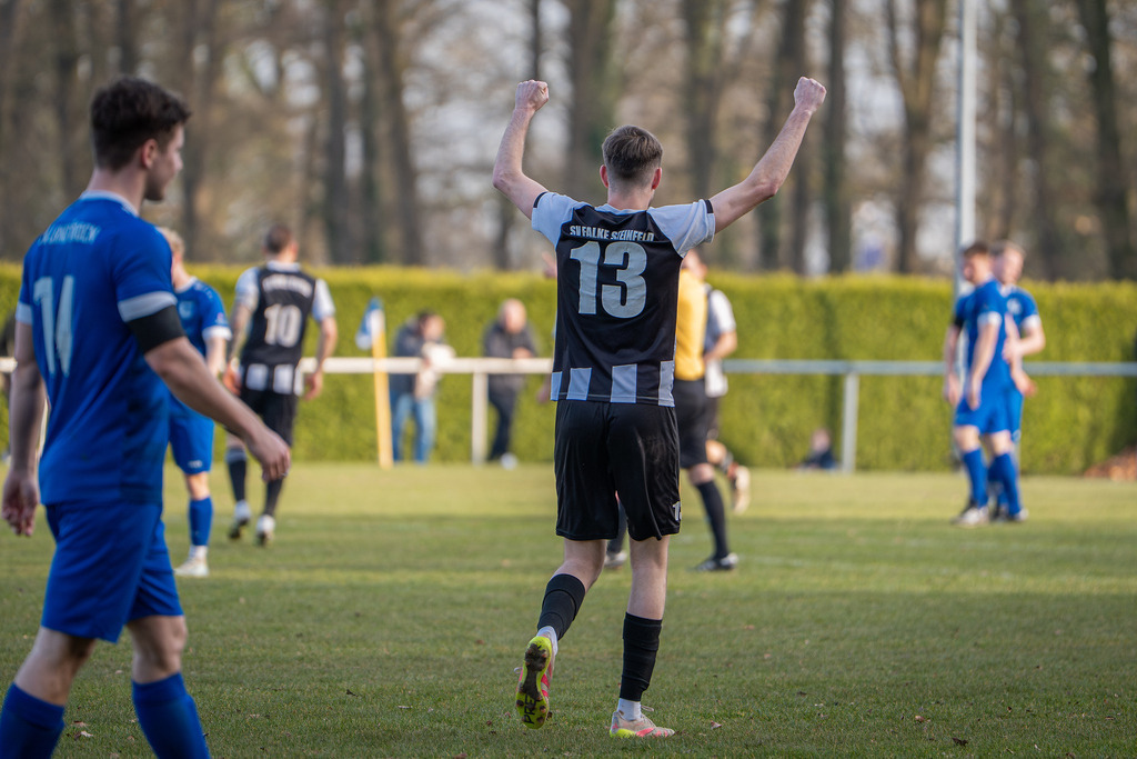 Fußball I Herren I Saison 2025-2026 I Kreisliga VEC I 17. Spieltag I BW Langförden - SV Falke Steinfeld I 7501 | jns.sportfotos - Realisiert mit Pictrs.com
