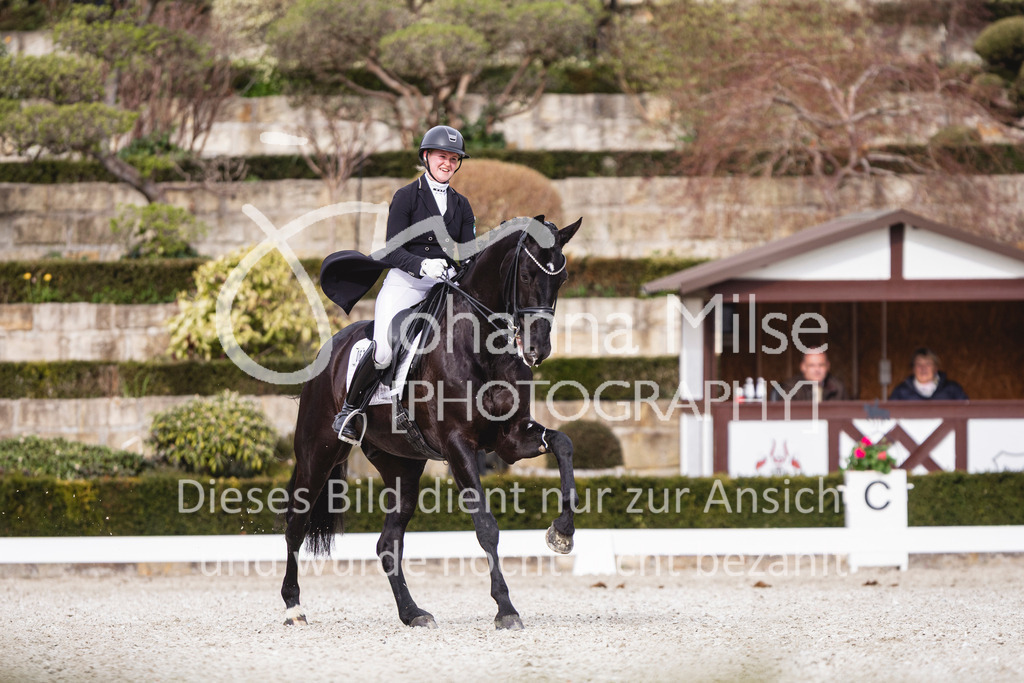 260410_Kronberg_05_S-Dressur-694 | Deine schönsten Turniermomente als professionelle Fotos! Entdecke hochwertige Pferdesport-Fotografie im Online-Shop. Jetzt Fotos finden & bestellen!