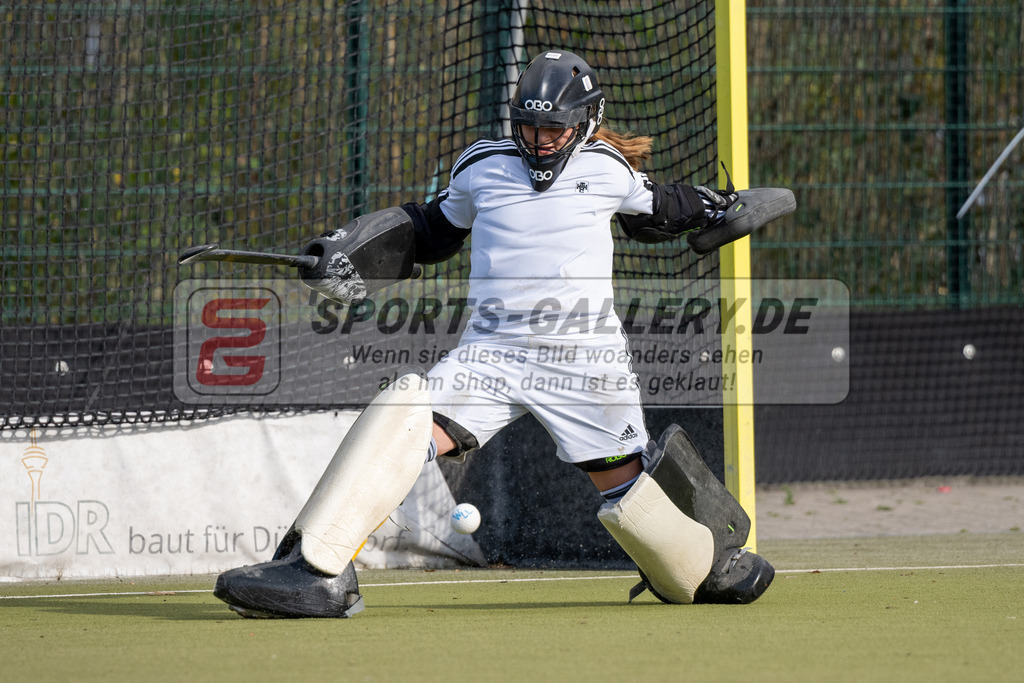 SFE_20231021_0030 | Deutsche Meisterschaft Weibliche U16 Halbfinale Düsseldorfer HC - Harvestehuder THC am 21.10.2023 in Köln (Düsseldorfer Hockeyclub 1905 e.V.), Photo: Stephan Fehrmann 2023 (Sports-Gallery)