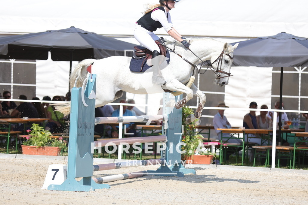 0P6A0666 | Willkommen bei Brunnmayr - Design & Fotografie – Ihrem Spezialisten für Reitturniere und Pferdeveranstaltungen in Oberösterreich, Salzburg und Bayern! Seit über 17 Jahren sind wir leidenschaftlich dabei.