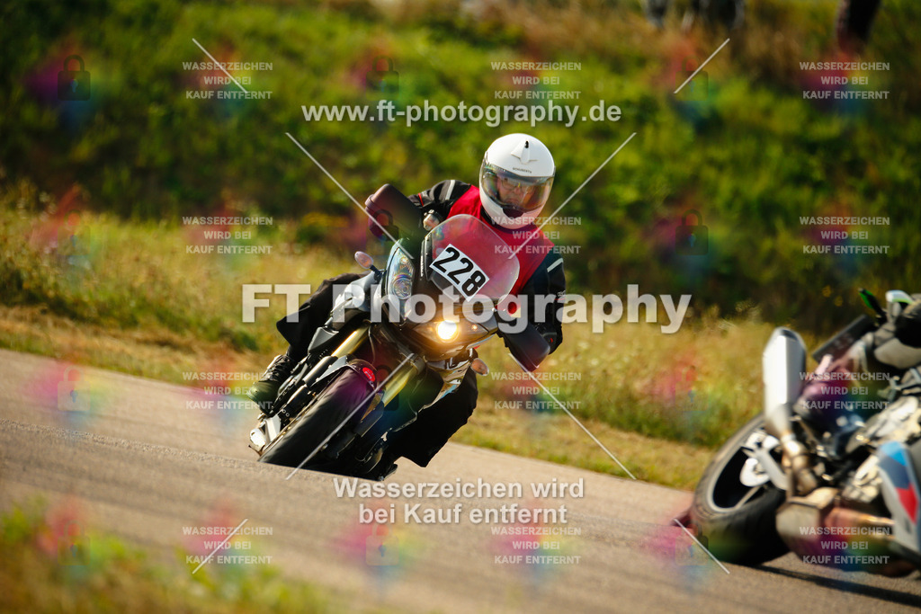 _MOT6349 | Hier findet Ihr Bilder von Touristenfahrten auf der Nürburgring Nordschleife oder von anderen Veranstaltungen die ich besucht habe. Viel Spass beim Durch Schauen 