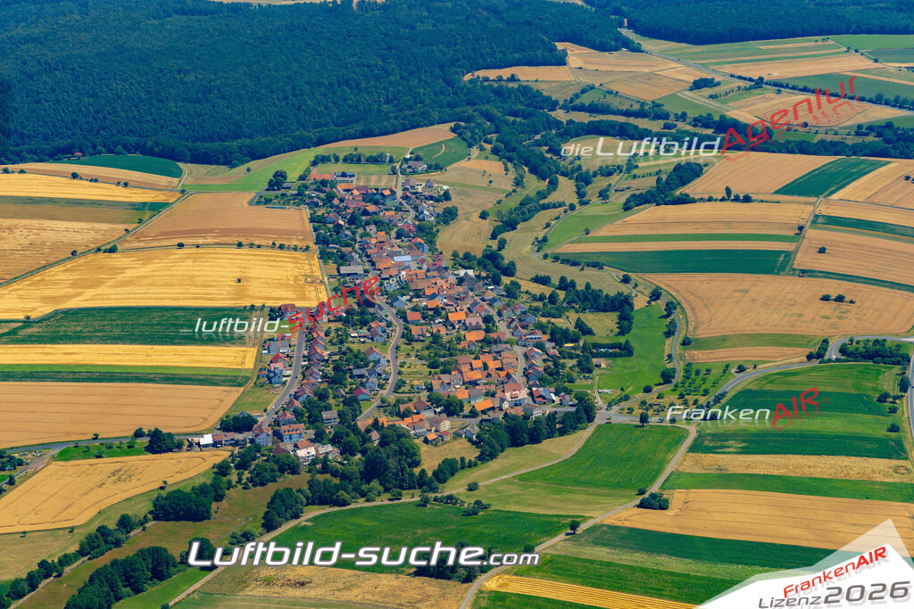 Das Luftbild zeigt : Steinmark Esselbach - Die Luftaufnahme wurde 2023 vom UL-Flugzeug aus erstellt ( keine Drohne ) - Hochauflösende Luftaufnahme - Für grossformatige Ausdrucke geeignet. Die Geschenkidee !Mit Lizenz und Bildrechte bestellbar