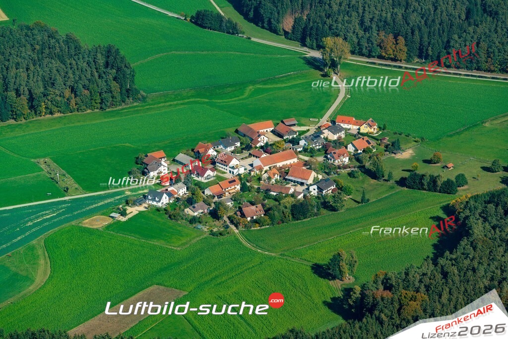 aktuelles Luftbild von Gruendholm Reichertshausen - Luftaufnahme wurde 2018 von https://frankenair.de mittels Flugzeug (keine Drohne) erstellt.