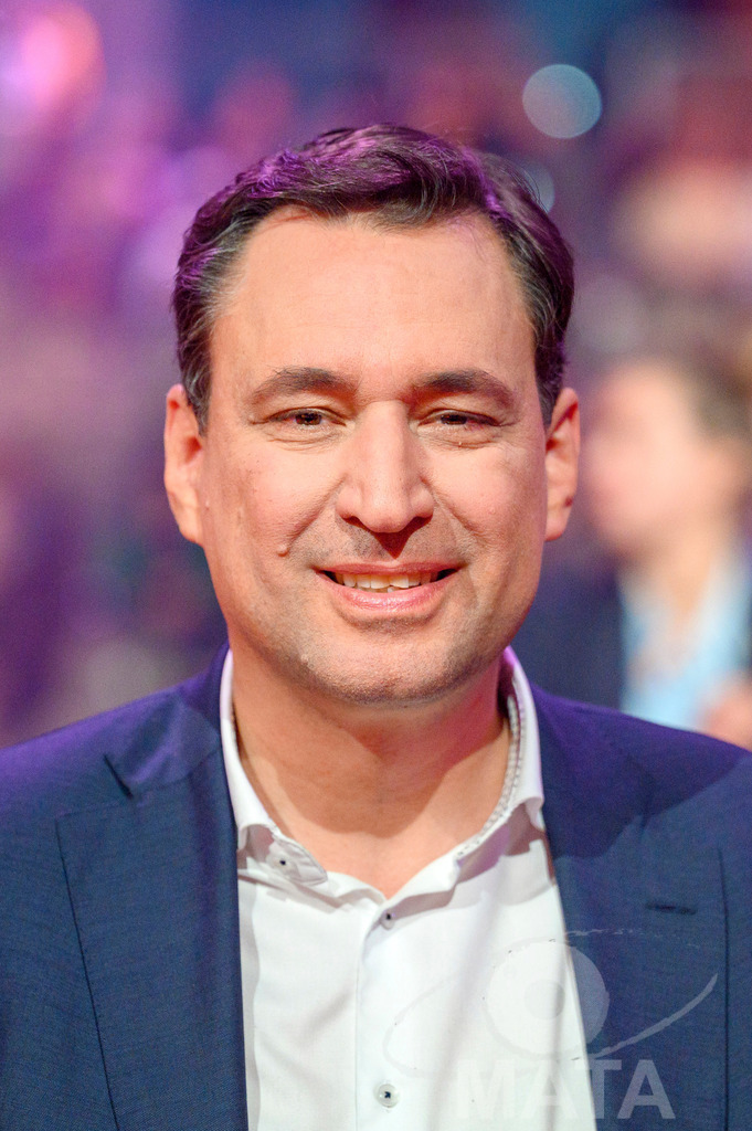 _DWI5975 | Georg Eisenreich bei '30 Jahre Sternstunden-Gala 2023' in der Frankenhalle. Nürnberg, 15.12.2023 - Realisiert mit Pictrs.com