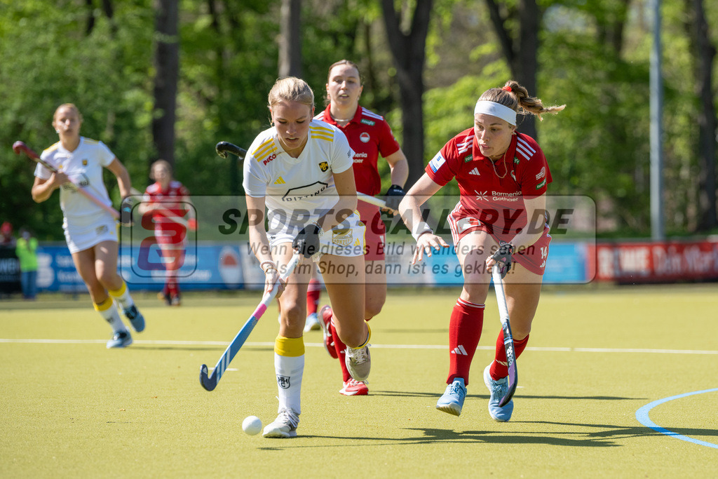 SFE_20250412_0097 | Köln, Deutschland, 12.04.2025:  Hockey 1. Bundesliga Damen Rot-Weiss Köln - Harvestehuder THC im KTHC Stadion Rot-Weiss Köln Tennis and Hockey Club am 12.04.2025 in Köln, Deutschland. (Foto von Stephan Fehrmann)Köln, Germany, 12.04.2025: Hockey 1. Bundesliga Damen Rot-Weiss Köln - Harvestehuder THC in KTHC Stadion Rot-Weiss Köln Tennis and Hockey Club at 12.04.2025 in Köln, Deutschland. (Foto from Stephan Fehrmann)
