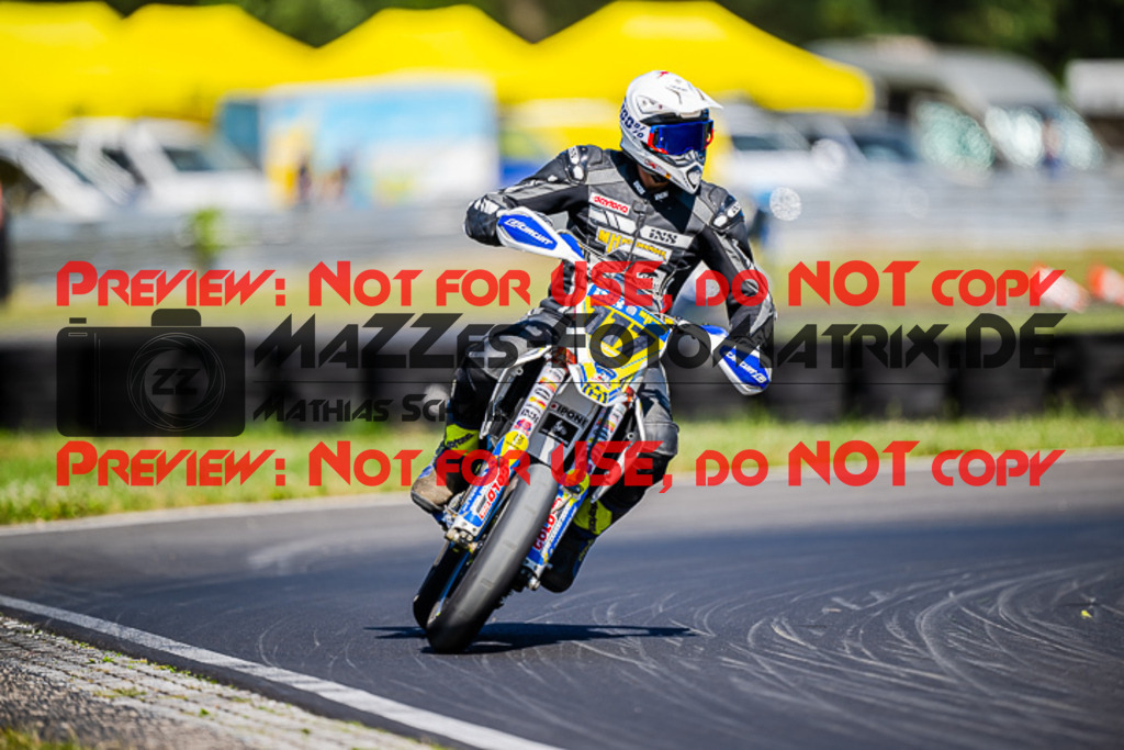 MaZZes_FotoMatrix_220702_1889 | S1