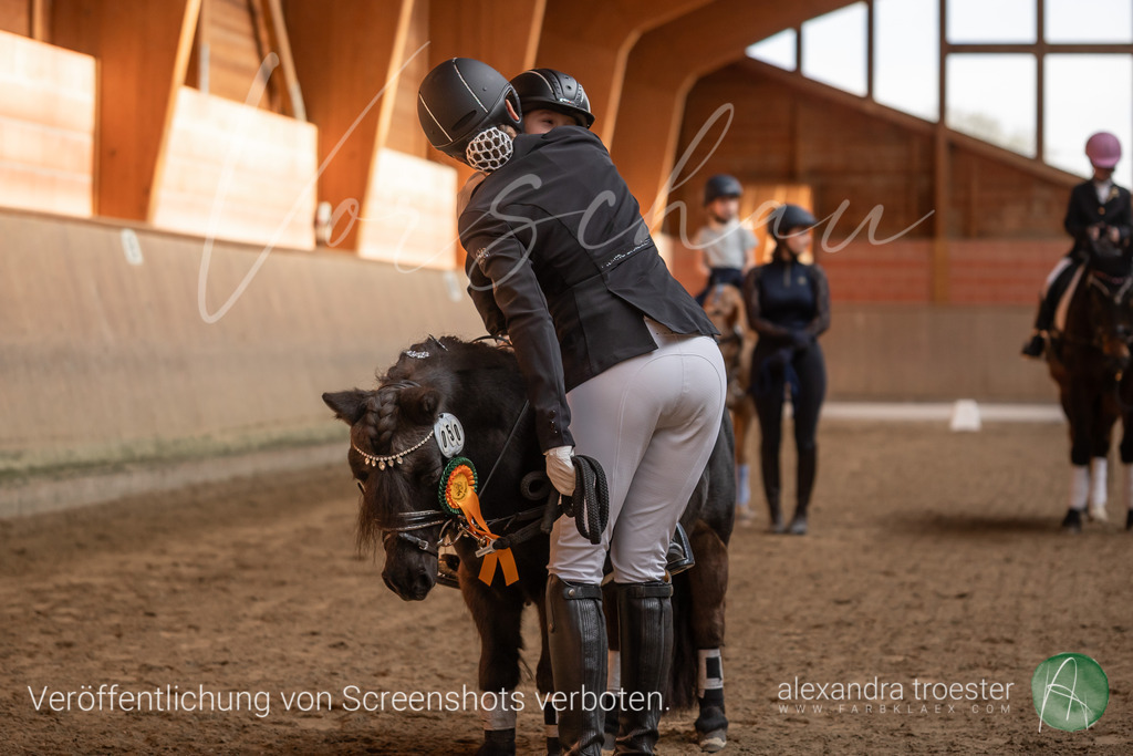 250405_Barop_01_320 | farbklaex.com