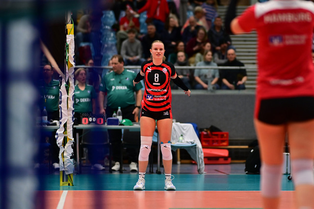 Volleyball I Frauen I Saison 2025-2026 I Bundesliga I 5. Spieltag I ETV Hamburger Volksbank Volleys - Dresdner SC I 06206 | Der Sportfotograf. - Realisiert mit Pictrs.com
