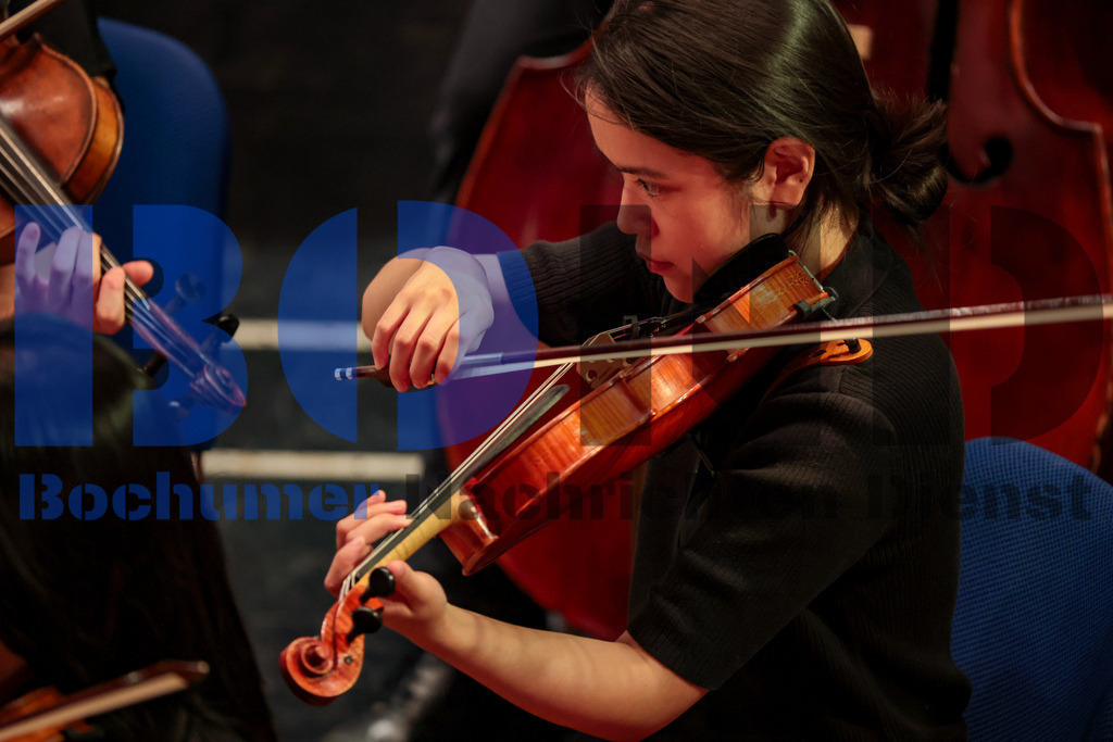 Maerkisches Jugendsinfonieorchester (MJO) {date} -  | {headline}(Foto: Sebastian Sendlak / BOND) - Realisiert mit Pictrs.com