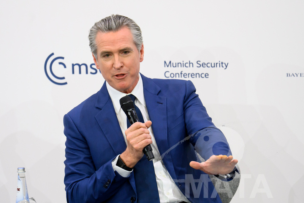 _DWA6473 | MATA IndoCon - Realisiert mit Pictrs.com