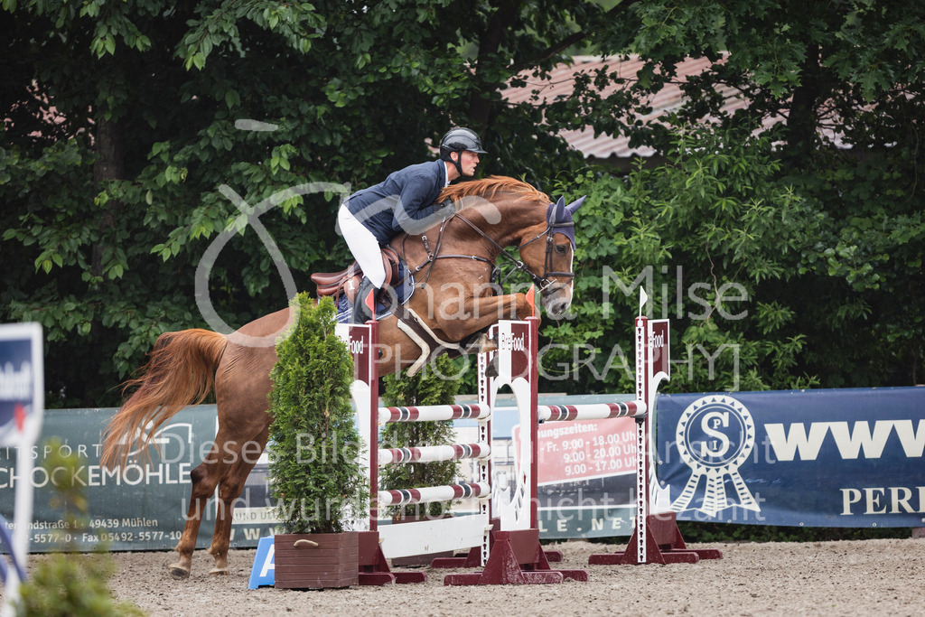 250610_Mühlen_SprPf-L1-335 | Deine schönsten Turniermomente als professionelle Fotos! Entdecke hochwertige Pferdesport-Fotografie im Online-Shop. Jetzt Fotos finden & bestellen!