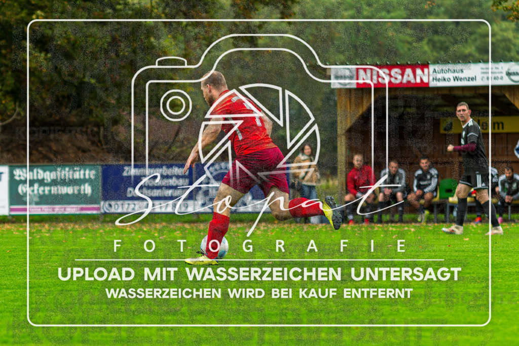 FSFSLEN-1017 | Ronald Mattert (Eintracht Leinetal 4 #07) beim Herren 3. Kreisklasse HK Spiel zwischen FG Fulde-Stellichte 2 und Eintracht Leinetal 4 im Fulder Zentralstadion, Fulde (Simon Paul Stopat) - Realisiert mit Pictrs.com