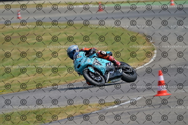 25bt04-1708 | markuskiefer.com - Realisiert mit Pictrs.com