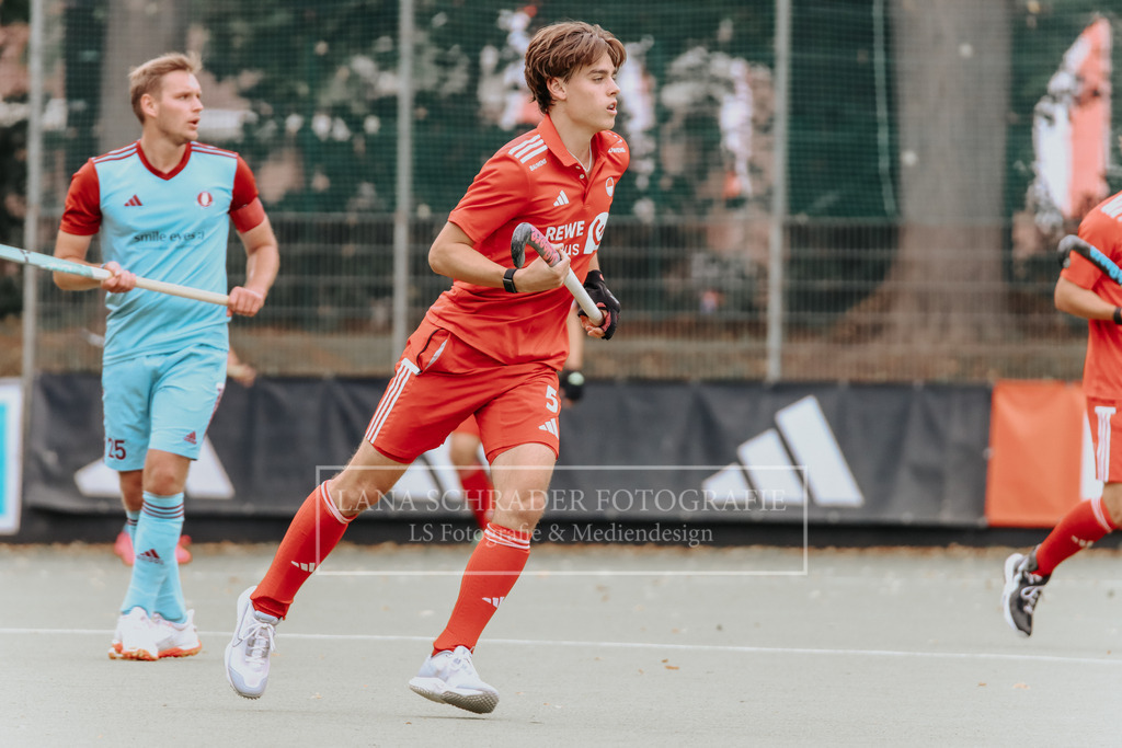 Herren_Bundesliga_02_F_RWK-UHC_21.09.25_Köln (279 von 471) | lanaschraderfotografie - Realisiert mit Pictrs.com