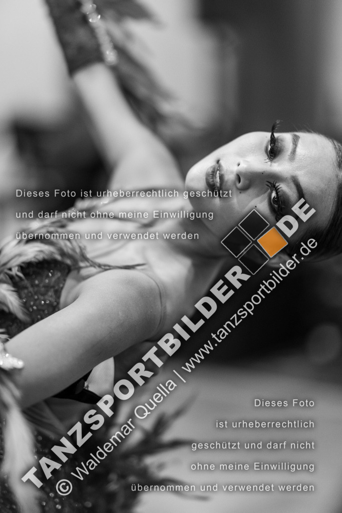 20230812-10327 | Hier finden Sie Tanz Bilder vom Latein und Standard Formationen tanzen. Sportbilder vom Tanzsport. Schöne Fotos und von Weltmeisterschaft, Europameisterschaft, Bundesliga, Regionalliga, Oberliga und Landesliga sowie von GOC Stuttgart, DanceComp, WM Bremen