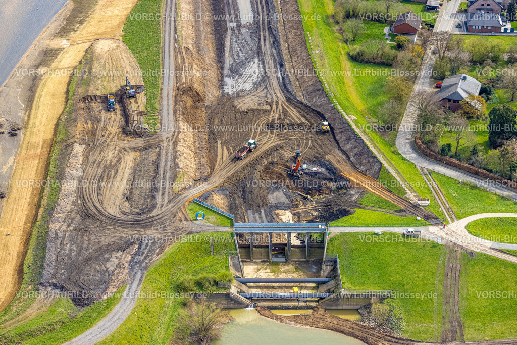 Dinslaken230301181Emschermuendung | Luftbild, Fallbauwerk Emschermündung, Bauarbeiten neue Emschermündung in den Fluss Rhein, Renaturierung der Emscher, Neugestaltung und Umlegung der Emschermündung, Eppinghoven, Dinslaken, Ruhrgebiet, Nordrhein-Westfalen, Deutschland