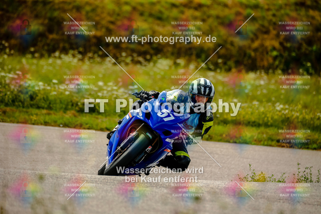 Chambley Juli-2974 | Hier findet Ihr Bilder von Touristenfahrten auf der Nürburgring Nordschleife oder von anderen Veranstaltungen die ich besucht habe. Viel Spass beim Durch Schauen 