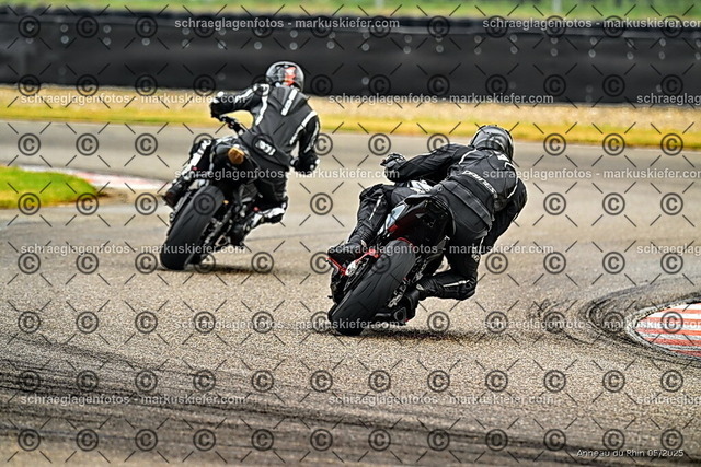25bt02-0027 | markuskiefer.com - Realisiert mit Pictrs.com
