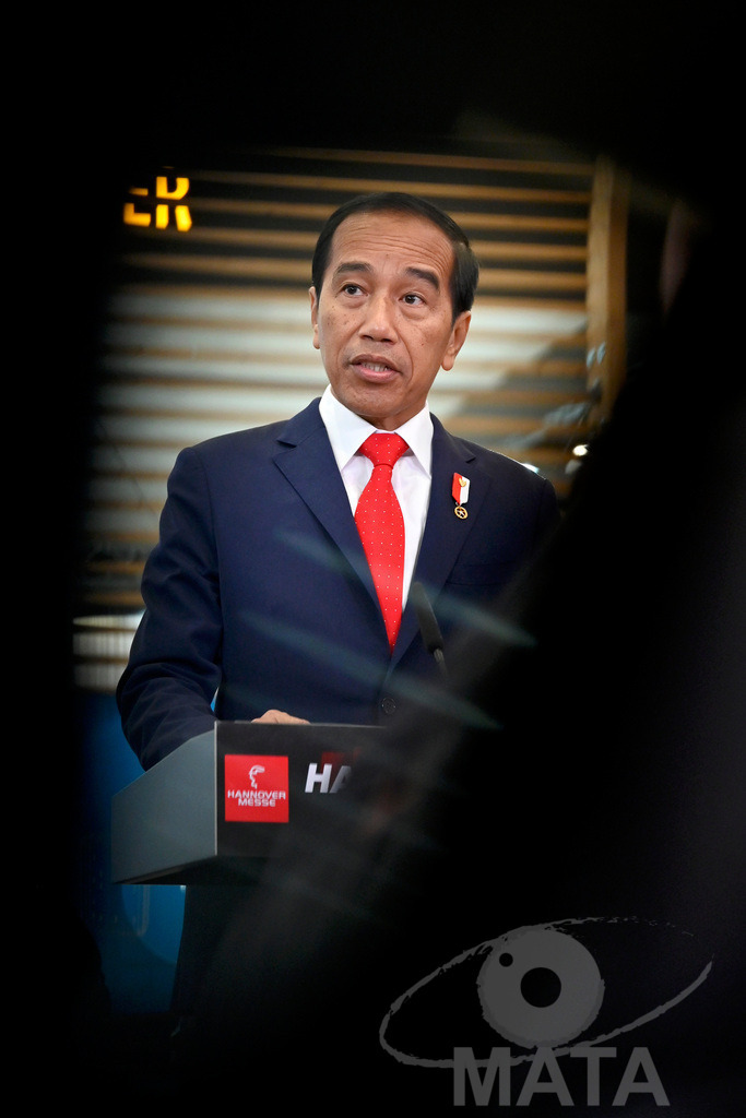 _DWA6544_k | Indonesiens Präsident Joko Widodo (PDI-P) beim Eröffnungsrundgang der Hannover Messe 2023. Indonesien ist in diesem Jahr Partnerland der Hannover Messe. Hannover, 17.04.2023 - Realisiert mit Pictrs.com