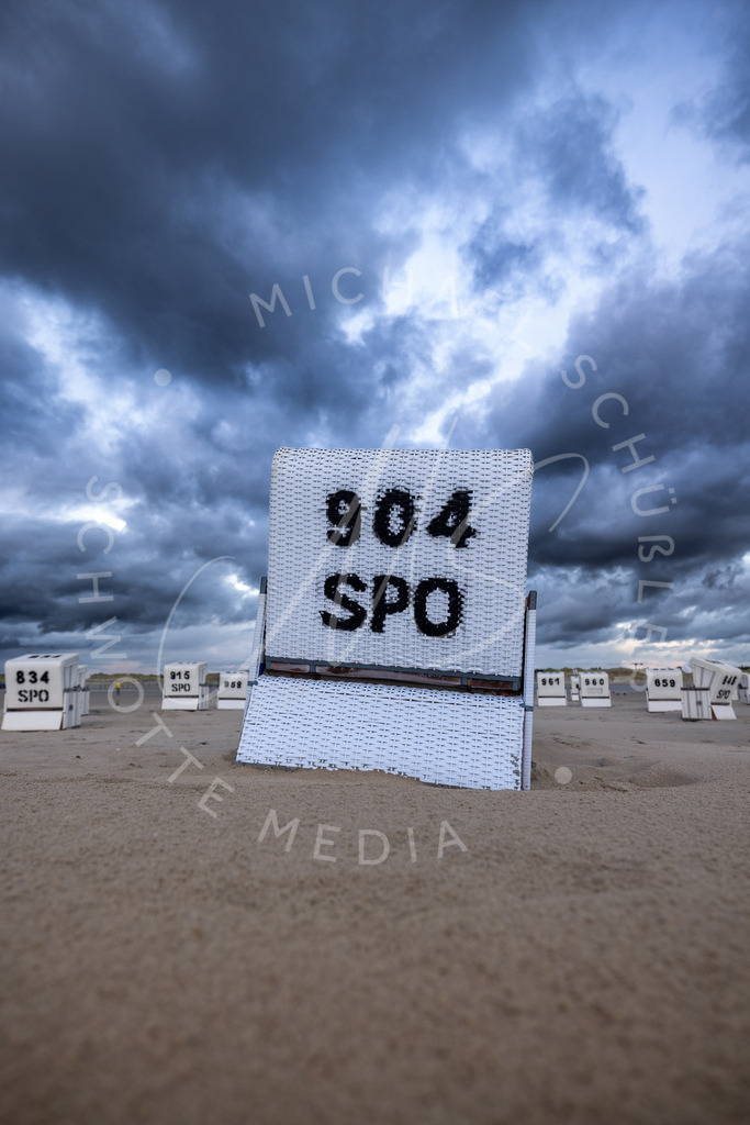 2024-09-11 SPO Strand Wolken 004 | Schwotte Media - Realisiert mit Pictrs.com