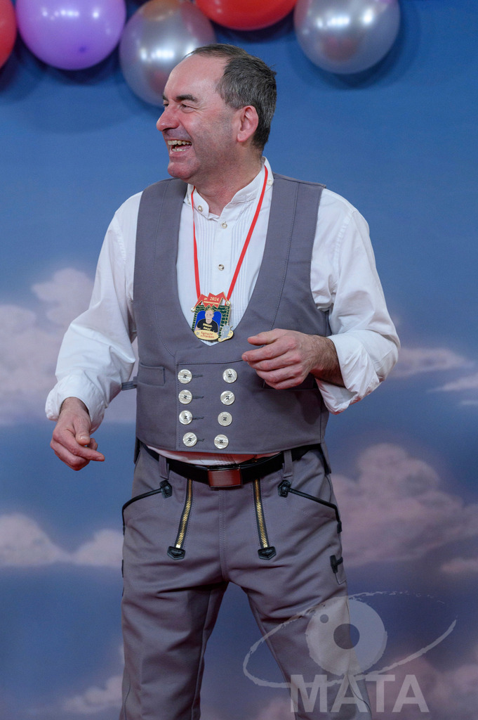 _DWA1961 | Staatsminister Hubert Aiwanger (Freie Wähler) bei der TV-Sendung Fastnacht in Franken 2024. Veitshöchheim, 02.02.2024 Bayern Deutschland - Realisiert mit Pictrs.com