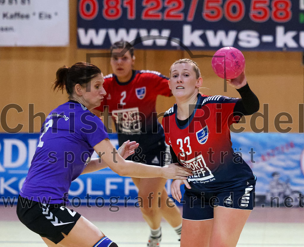 2022-11-19_096_SpVgg_Altenerding_gegen_HC_Donau-Paar | Erding, Deutschland, 19.11.2022:
Handball, Bezirksoberliga Frauen Altbayern 2022 / 2023, 5. Spieltag, SpVgg Altenerding gegen HC Donau/Paar, Endergebnis: 22:33

+a2+, Lisa Günther (HC Donau/Paar, #33)

Foto: Christian Riedel / fotografie-riedel.net