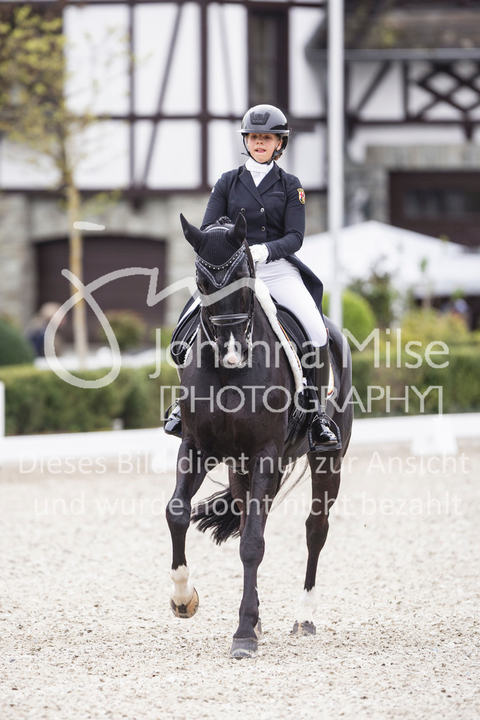 260412_Kronberg_S-Dressur-600 | Deine schönsten Turniermomente als professionelle Fotos! Entdecke hochwertige Pferdesport-Fotografie im Online-Shop. Jetzt Fotos finden & bestellen!
