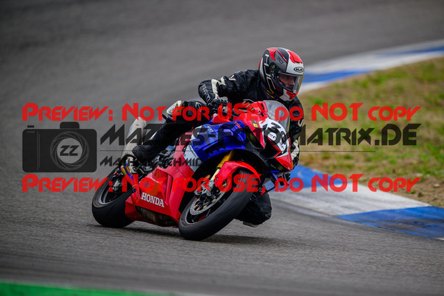 MaZZes_Fotomatrix_20250421_6007705_5742 | GELB